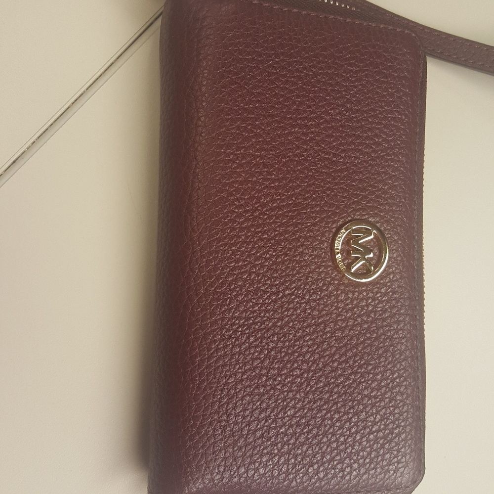 nwt michael kors fulton large phone case wristlet